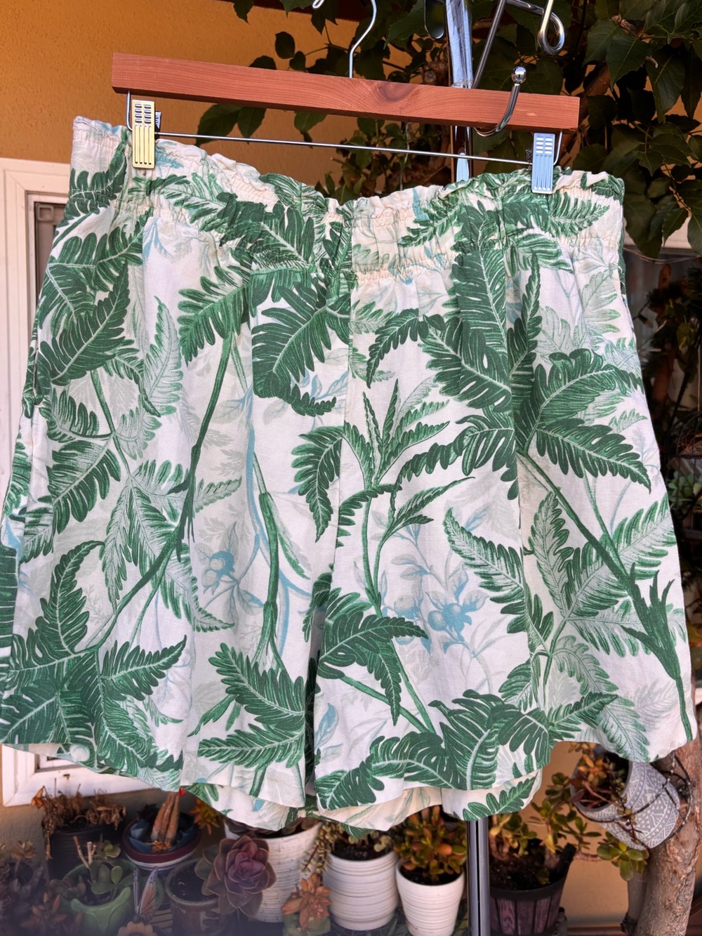 Cream White And Green Palm Linen Pull On Shorts Size XL